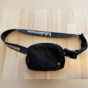 Lululemon Black Everywhere Belt Bag